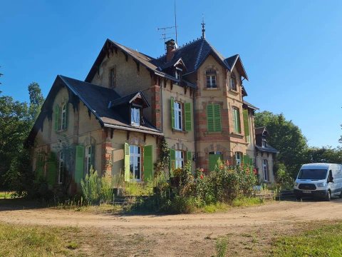 Nettoyage après travaux de maison à Vallon en Sully par la société de nettoyage Open Nettoyage